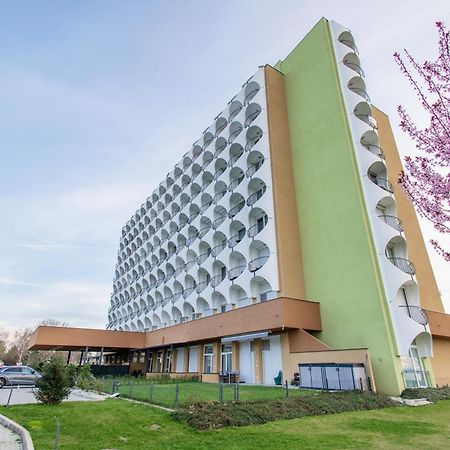 Marine Apartman By Bltn Siofok Luaran gambar