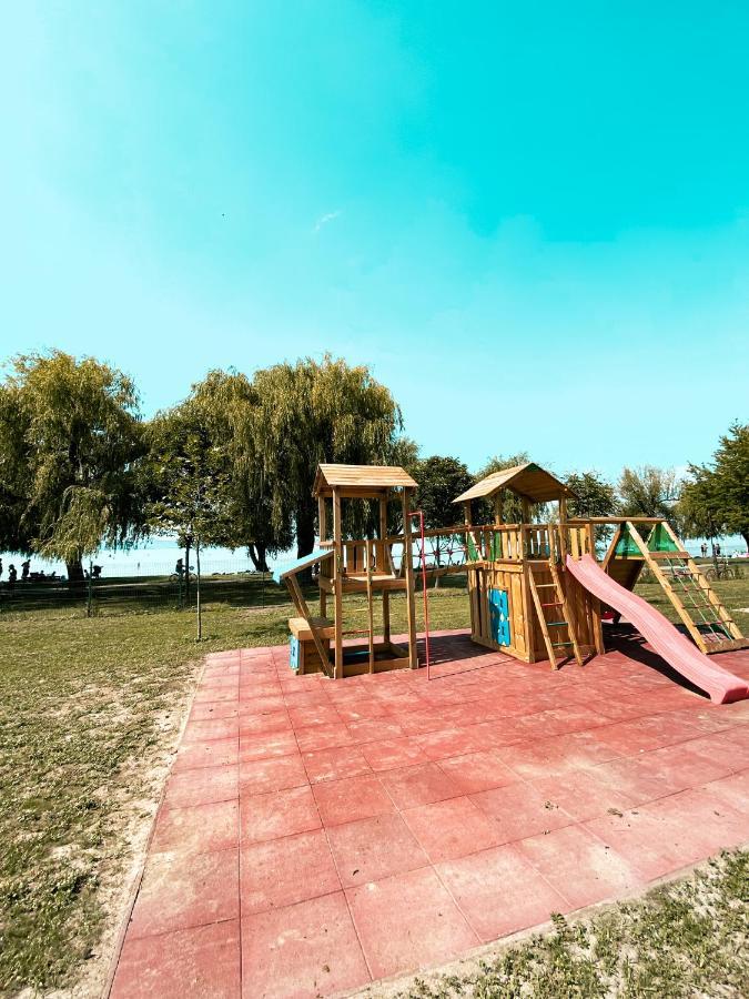 Marine Apartman By Bltn Siofok Luaran gambar